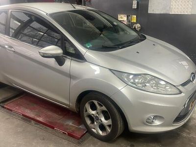 tweedehands Ford Fiesta 1.25 sport AIRCO *apk:01-2025*