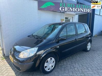 Zwart (metallic) Gebruikt 2006 Renault Scénic II Dynamique MPV | € 999 (Goede deal)