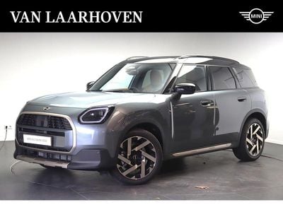 Groen Gebruikt 2025 Mini Countryman Favoured SUV | € 59.900