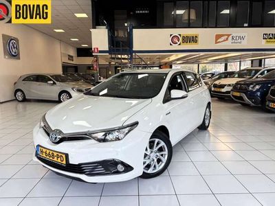 Toyota Auris Hybrid