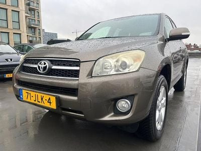 Bruin Occasion 2009 Toyota RAV4 SUV | € 8.450 (Eerlijke prijs)