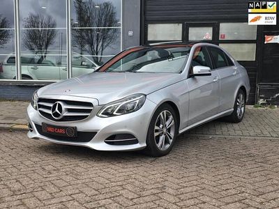 Grijs Gebruikt 2015 Mercedes E220 Prestige Sedan | € 16.450 (Iets duurder)