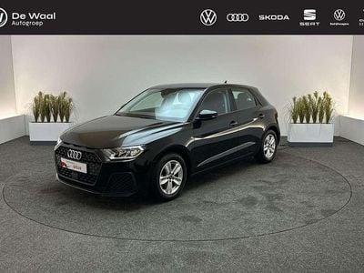 Mythoszwart metallic Gebruikt 2022 Audi A1 Sportback Proline Hatchback | € 20.695 (Eerlijke prijs)
