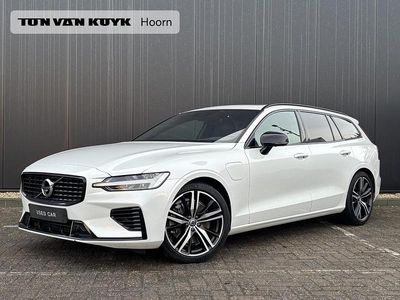 Wit Occasion 2021 Volvo V60 R-Design Stationwagen | € 29.950 (Eerlijke prijs)