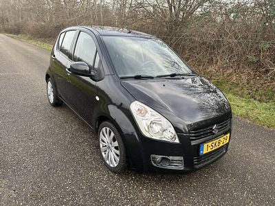 Zwart (metallic) Occasion 2010 Suzuki Splash Exclusive Hatchback | € 2.950 (Eerlijke prijs)