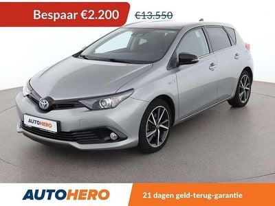 Grijs Gebruikt 2017 Toyota Auris Hybrid Active Hatchback | € 11.549 (Super prijs)