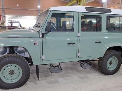 Groen Occasion 2000 Land Rover Defender Sedan | € 245.000