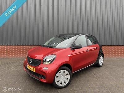 Rood Gebruikt 2016 Smart ForFour Pure Hatchback | € 4.944 (Eerlijke prijs)