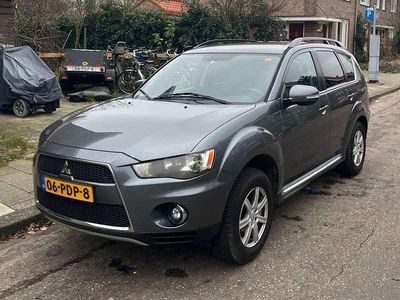 Grijs Occasion 2011 Mitsubishi Outlander Edition SUV | € 4.995 (Goede deal)