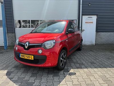 Rood Gebruikt 2019 Renault Twingo LIMITED Hatchback | € 8.750 (Eerlijke prijs)