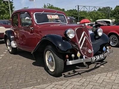 Rood Gebruikt 1950 Citroën Traction Avant Stationwagen | € 22.500