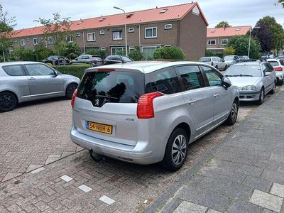 Zilver Gebruikt 2010 Peugeot 5008 MPV | € 4.500 (Duur)