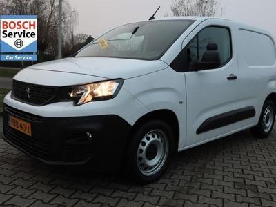 Wit Gebruikt 2019 Peugeot Partner Premium MPV | € 12.650 (Eerlijke prijs)