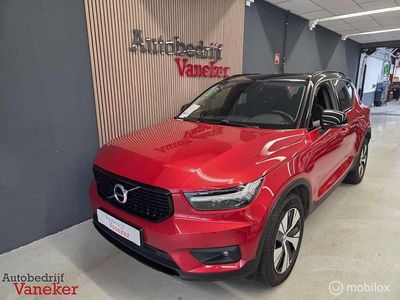 Rood (metallic) Occasion 2021 Volvo XC40 R-Design SUV | € 29.950 (Eerlijke prijs)