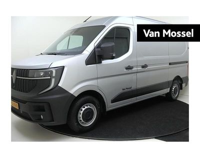 Grijs Gebruikt 2024 Renault Master Van | € 41.150 (Duur)