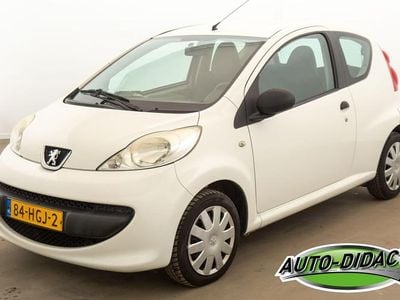 Wit Gebruikt 2008 Peugeot 107 Hatchback | € 850 (Super prijs)