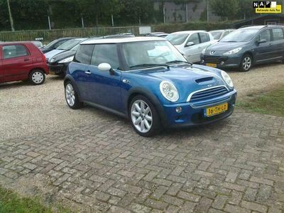 tweedehands Mini Cooper S 1.6 Chili Zeer lux,s 2x panoradak clima lmv nap km , nederlande auto. 128 kw/173 pk.