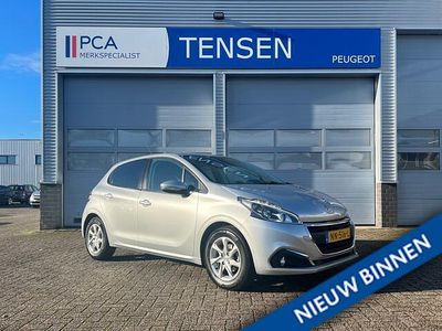 Grijs Gebruikt 2016 Peugeot 208 Premium Hatchback | € 7.750 (Eerlijke prijs)