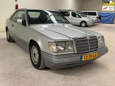 Grijs Gebruikt 1992 Mercedes 200 Coupé | € 10.500