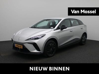 Grijs Occasion 2023 MG MG4 EV Hatchback | € 18.900 (Eerlijke prijs)