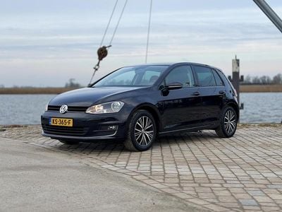 Zwart Occasion 2016 VW Golf VII Allstar Hatchback | € 11.950 (Goede deal)