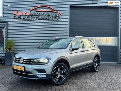 Grijs Occasion 2017 VW Tiguan Highline SUV | € 19.999 (Goede deal)