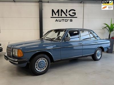 Occasion Mercedes 200 60 PK (44 kW) 1984 Blauw Sedan