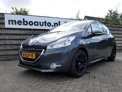 Grijs Gebruikt 2013 Peugeot 208 Active Hatchback | € 4.950 (Eerlijke prijs)