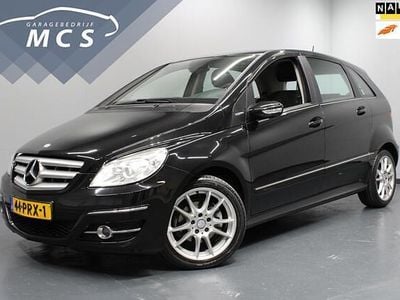 Zwart Gebruikt 2011 Mercedes B160 Business MPV | € 4.950 (Goede deal)
