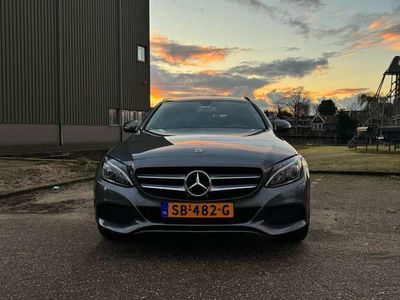 Mercedes C200
