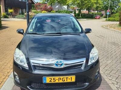 Toyota Auris Hybrid