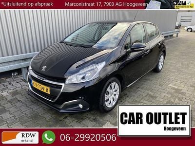 Zwart (metallic) Gebruikt 2016 Peugeot 208 Hatchback | € 4.950 (Goede deal)