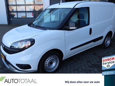 Wit Gebruikt 2022 Fiat Doblò S MPV | € 15.900 (Iets duurder)