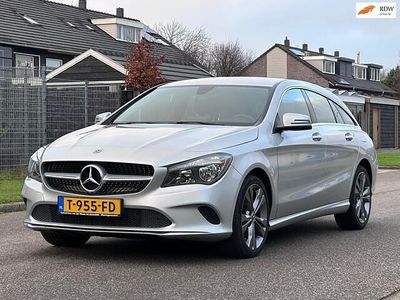 Grijs Occasion 2018 Mercedes CLA180 Shooting Brake Business Stationwagen | € 19.950 (Eerlijke prijs)