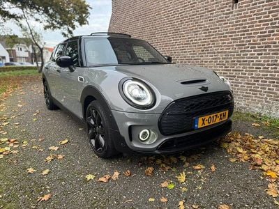Grijs Occasion 2019 Mini Cooper Clubman Stationwagen | € 27.998 (Iets duurder)