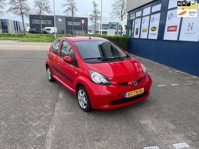 tweedehands Toyota Aygo 1.0-12V +((( AUTOMAAT)))