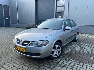 Grijs Occasion 2003 Nissan Almera Acenta Hatchback | € 2.250 (Eerlijke prijs)