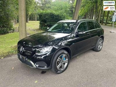 Zwart (metallic) Occasion 2017 Mercedes GLC350 Premium SUV | € 25.255 (Eerlijke prijs)