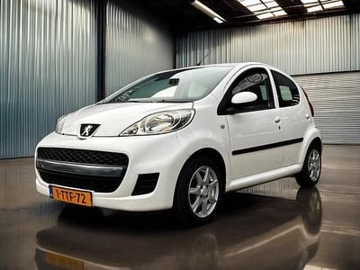 Wit Gebruikt 2011 Peugeot 107 Hatchback | € 2.440 (Eerlijke prijs)