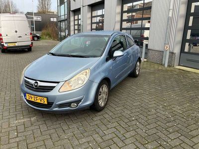 tweedehands Opel Corsa 1.2-16V Enjoy