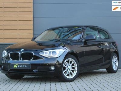 tweedehands BMW 114 1-SERIE i Business+/NAVI/AIRCO/BLUETOOTH/NAP