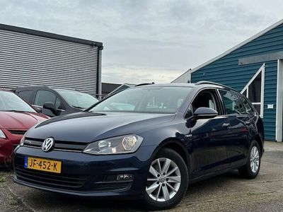 Blauw Gebruikt 2016 VW Golf VII Trendline Stationwagen | € 8.949 (Eerlijke prijs)