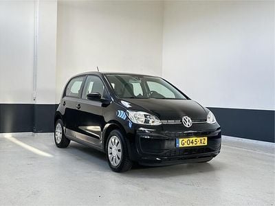 Zwart Occasion 2020 VW up! Move Hatchback | € 10.349 (Eerlijke prijs)