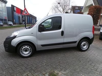 Grijs Gebruikt 2020 Fiat Fiorino Basis MPV | € 7.650 (Eerlijke prijs)