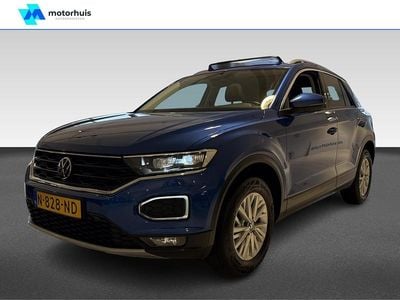 Blauw Occasion 2021 VW T-Roc Business SUV | € 25.490 (Goede deal)