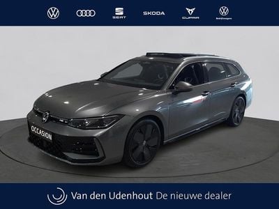 Grijs Occasion 2024 VW Passat Business Stationwagen | € 40.940 (Eerlijke prijs)