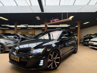 Zwart Gebruikt 2013 VW Golf VII GTI Hatchback | € 14.750 (Iets duurder)