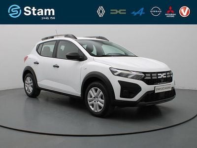 Wit Gebruikt 2023 Dacia Sandero Essentiel Hatchback | € 16.290 (Eerlijke prijs)