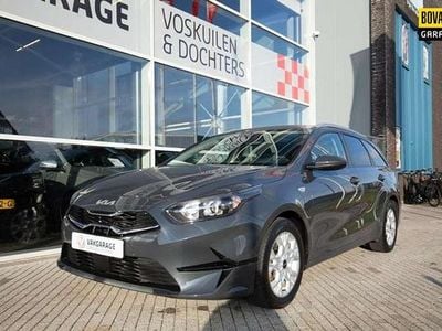 Occasion Kia Ceed Sportswagon Comfort 101 PK (74 kW) 2023 Zwart (metallic) Stationwagen
