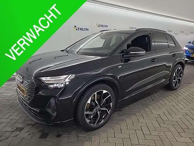 Zwart (metallic) Gebruikt 2021 Audi Q4 e-tron Competition SUV | € 33.950 (Eerlijke prijs)